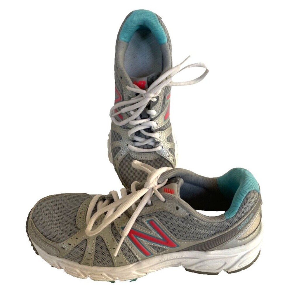 Women's Size 6.5 New Balance 450 V2 Sneakers Running Shoes Gray Pink EUC - Picture 2 of 9
